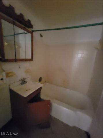 4189 Lee Road Cleveland OH 44128