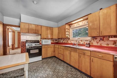 3546 E 46th Street Cleveland OH 44105