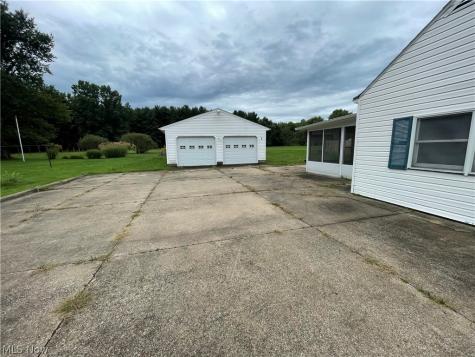 13060 Beeson Street NE Alliance OH 44601