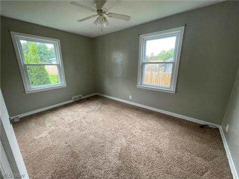13060 Beeson Street NE Alliance OH 44601