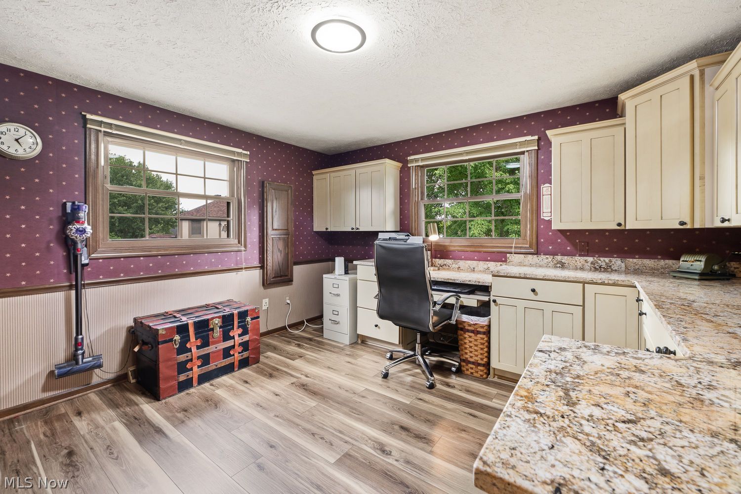 2425 Daffodil Street NE Canton OH 44705