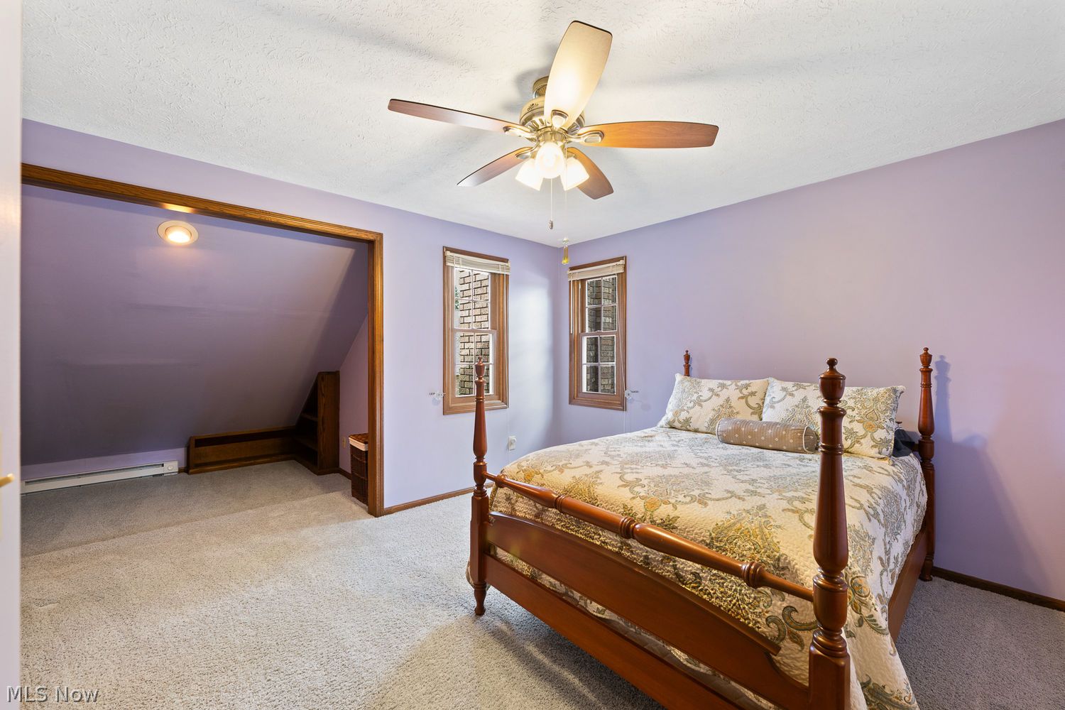 2425 Daffodil Street NE Canton OH 44705