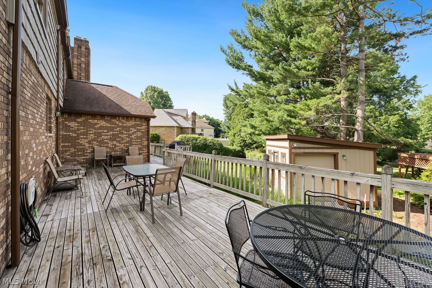 2425 Daffodil Street NE Canton OH 44705