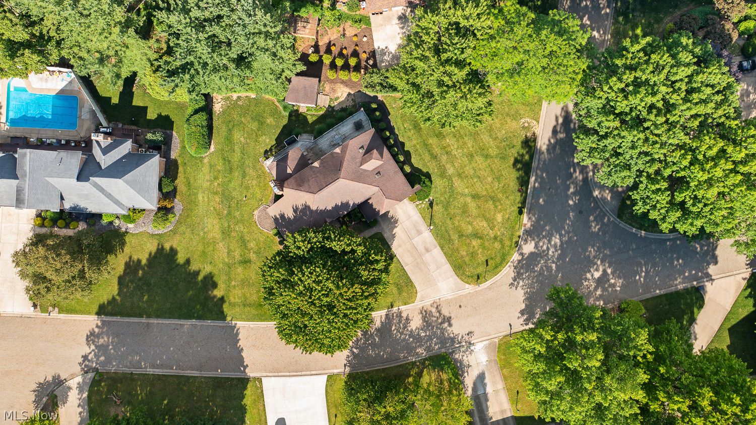 2425 Daffodil Street NE Canton OH 44705
