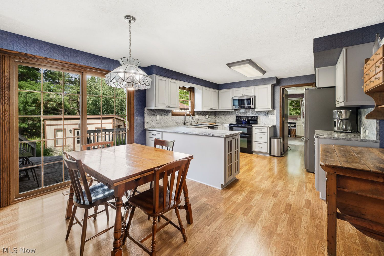 2425 Daffodil Street NE Canton OH 44705
