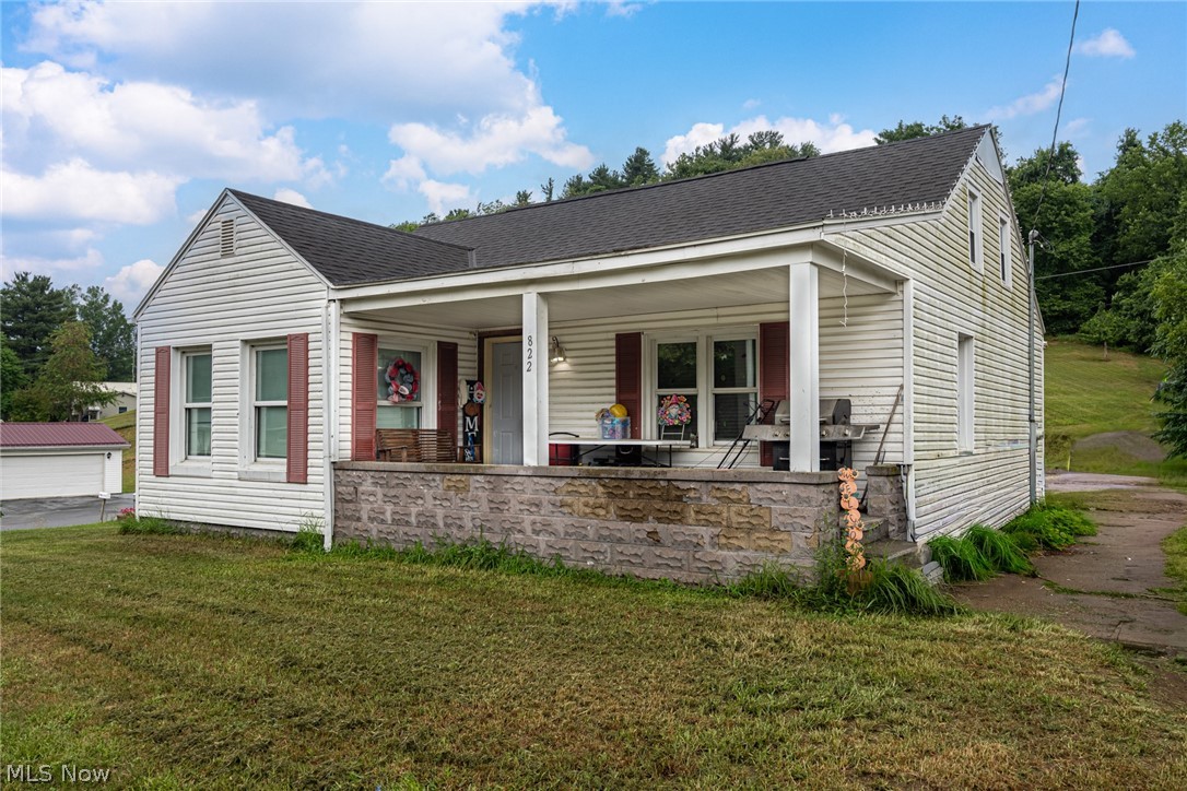 1822 Chestnut Street Coshocton OH 43812