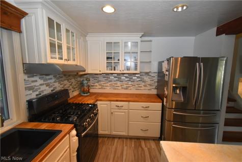 29663 Sutton Drive North Olmsted OH 44070