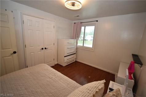29663 Sutton Drive North Olmsted OH 44070