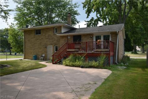 29663 Sutton Drive North Olmsted OH 44070