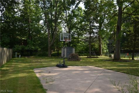 29663 Sutton Drive North Olmsted OH 44070