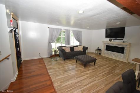29663 Sutton Drive North Olmsted OH 44070