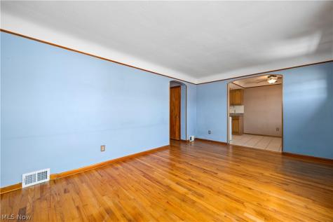 2603 Center Drive Parma OH 44134