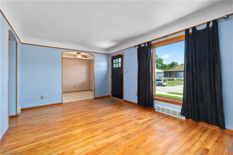 2603 Center Drive Parma OH 44134