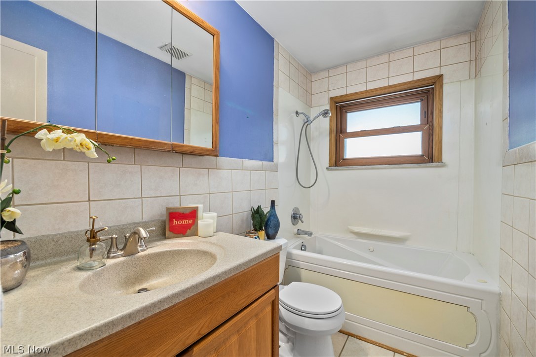 2603 Center Drive Parma OH 44134