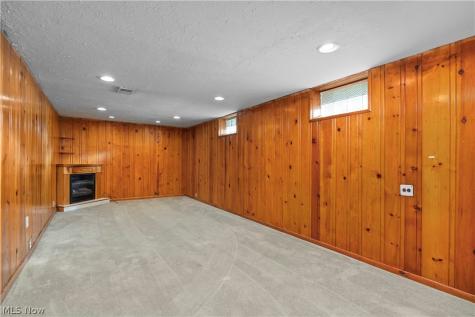 2603 Center Drive Parma OH 44134