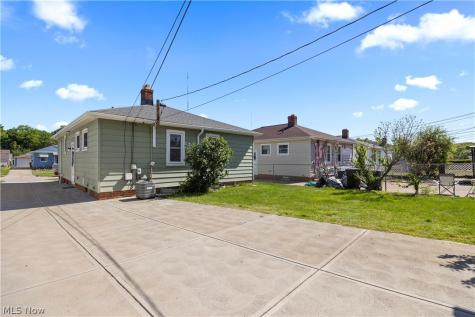 2603 Center Drive Parma OH 44134