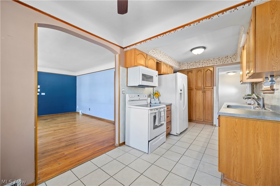 2603 Center Drive Parma OH 44134