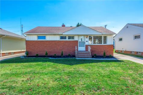 3323 Dellwood Drive Parma OH 44134