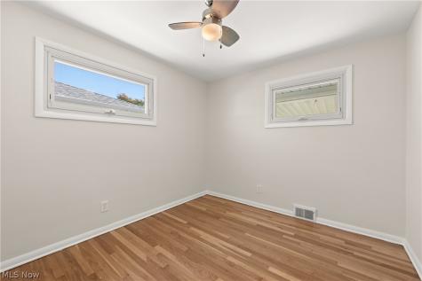 3323 Dellwood Drive Parma OH 44134