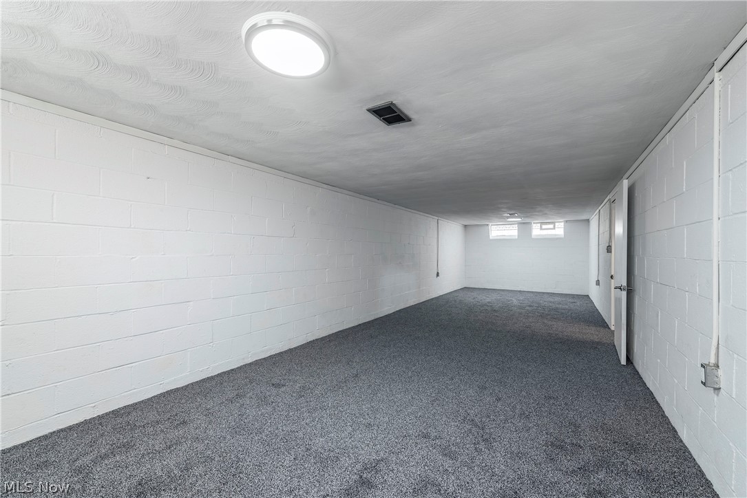 3323 Dellwood Drive Parma OH 44134
