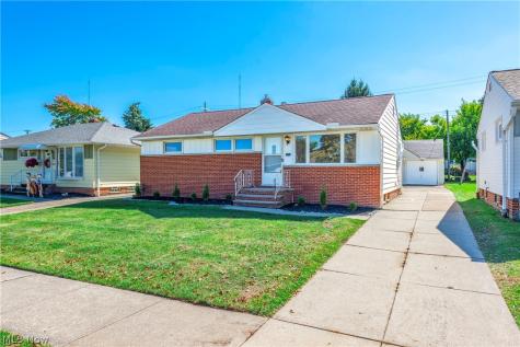 3323 Dellwood Drive Parma OH 44134