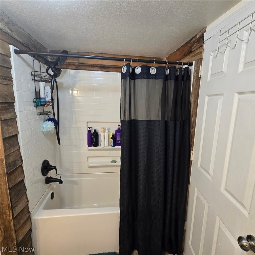 6180 Vroom Road Nashport OH 43830