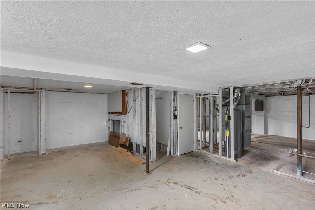 335 Chestnut Street Andover OH 44003