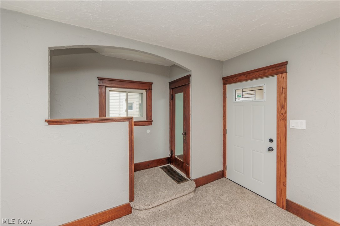 1038 W 11th Street Lorain OH 44052