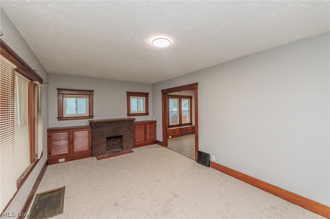 1038 W 11th Street Lorain OH 44052
