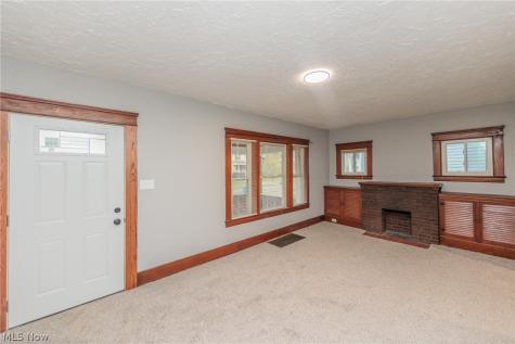 1038 W 11th Street Lorain OH 44052