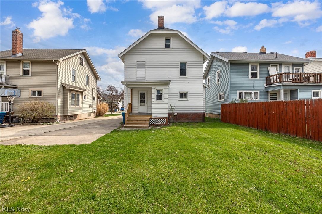 1038 W 11th Street Lorain OH 44052