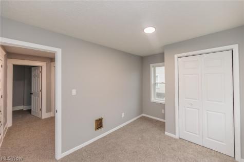 1038 W 11th Street Lorain OH 44052