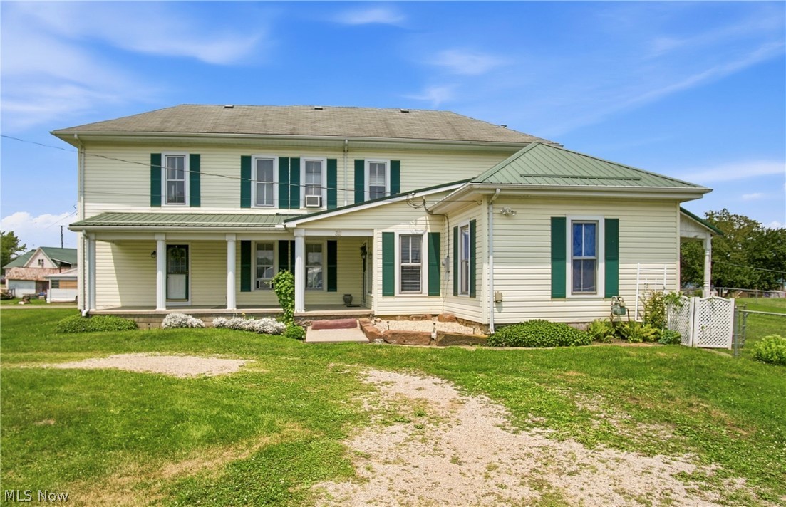 32 E 1st Street Frazeysburg OH 43822