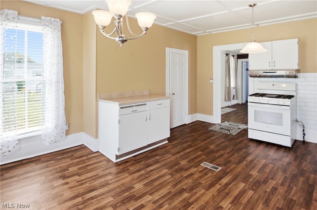 32 E 1st Street Frazeysburg OH 43822