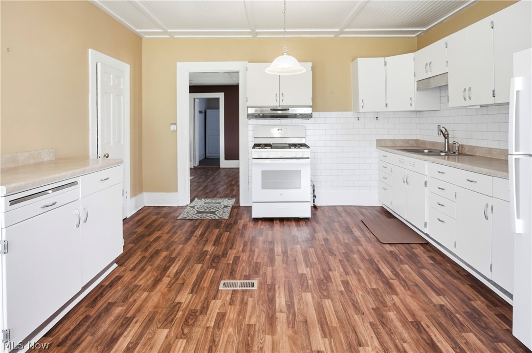 32 E 1st Street Frazeysburg OH 43822
