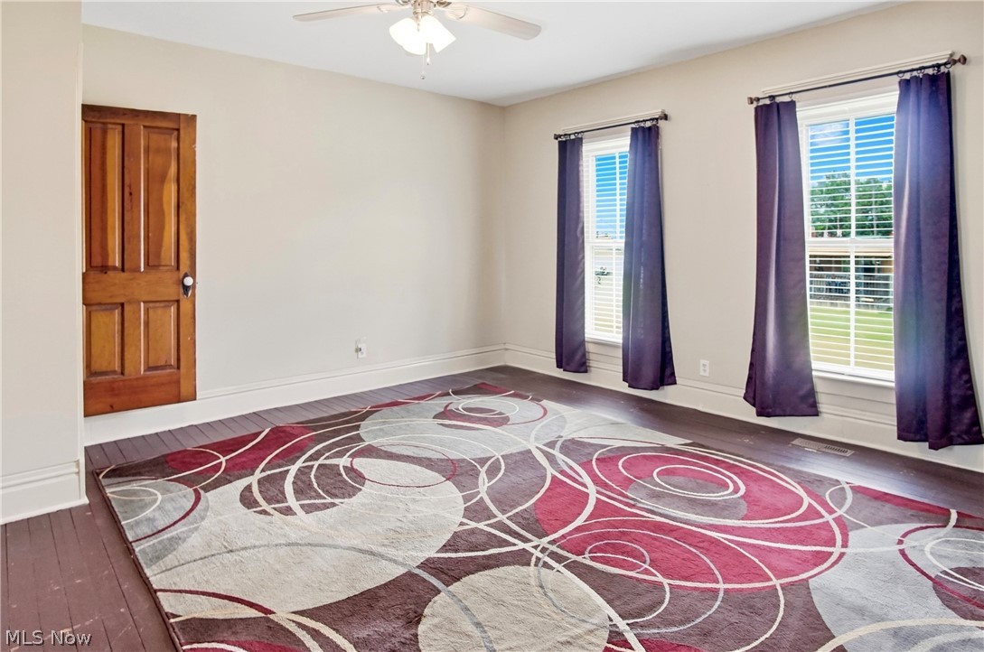 32 E 1st Street Frazeysburg OH 43822