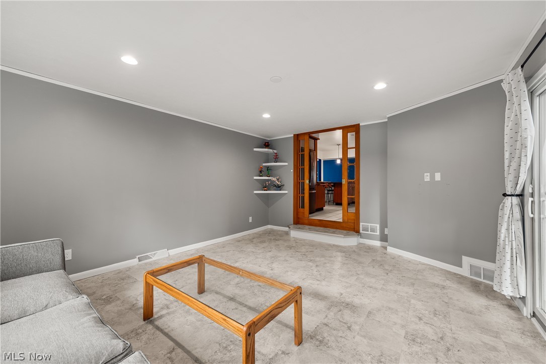 4573 Whitehall Drive South Euclid OH 44121