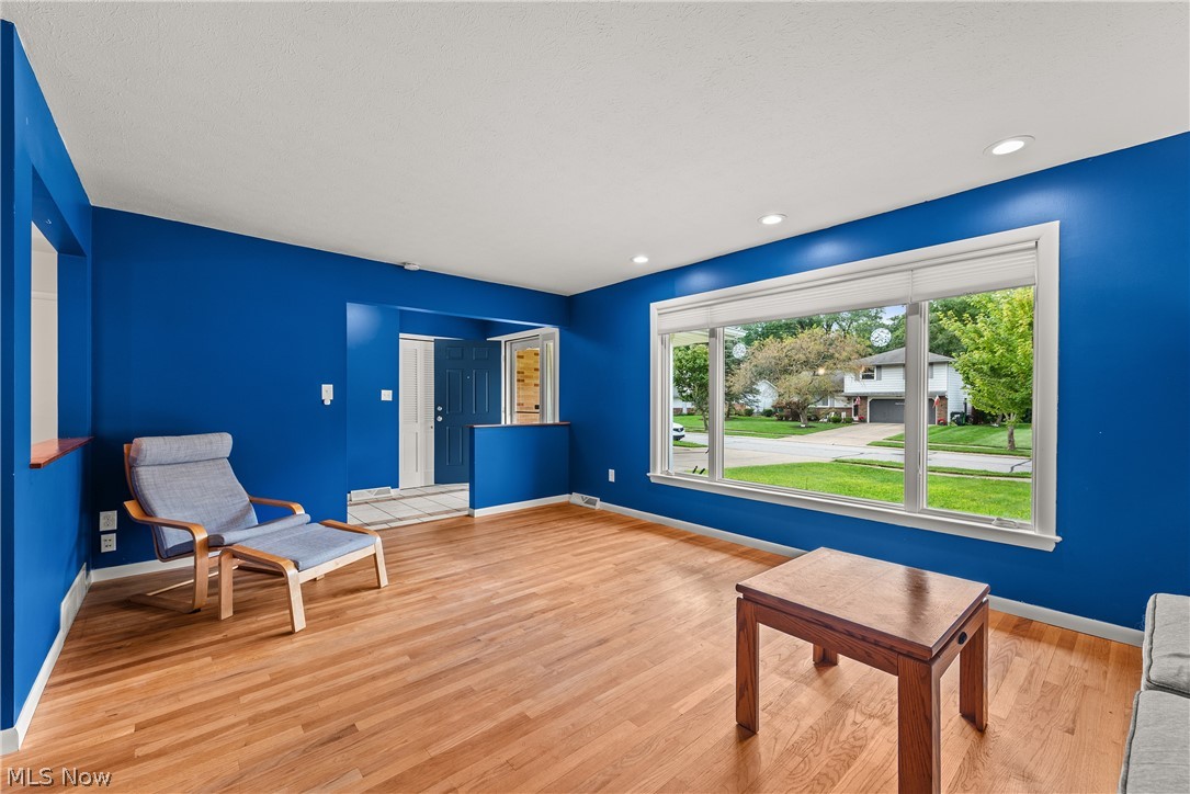 4573 Whitehall Drive South Euclid OH 44121