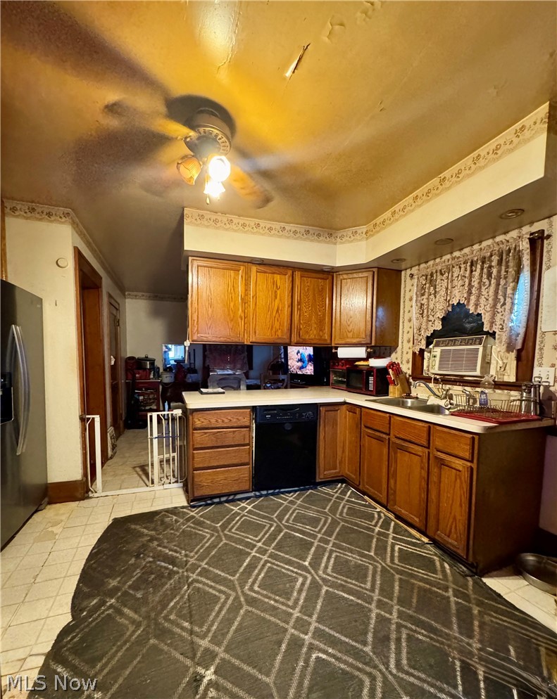 143 Wilson Street Struthers OH 44471