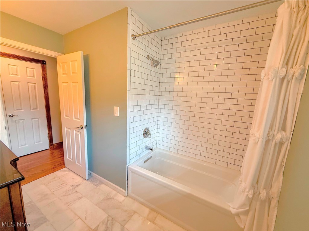 5549 Ericson Lane Willoughby OH 44094