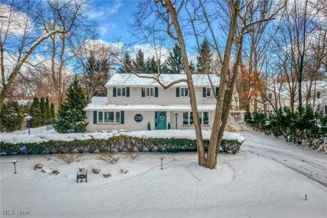 2745 Green Road Shaker Heights OH 44122