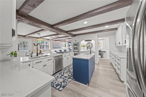 2745 Green Road Shaker Heights OH 44122