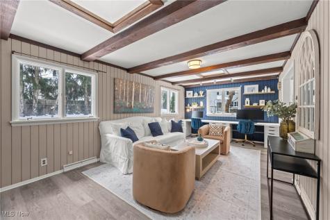 2745 Green Road Shaker Heights OH 44122