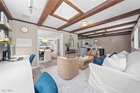 2745 Green Road Shaker Heights OH 44122