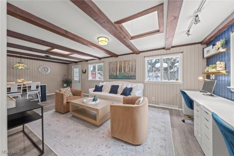 2745 Green Road Shaker Heights OH 44122