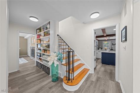 2745 Green Road Shaker Heights OH 44122