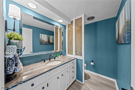 2745 Green Road Shaker Heights OH 44122