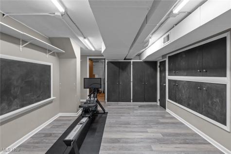 2745 Green Road Shaker Heights OH 44122