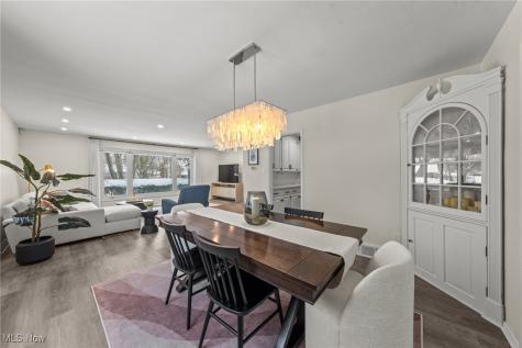 2745 Green Road Shaker Heights OH 44122