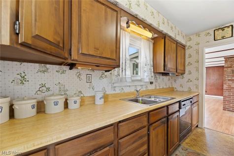 712 S Hametown Road Copley OH 44321